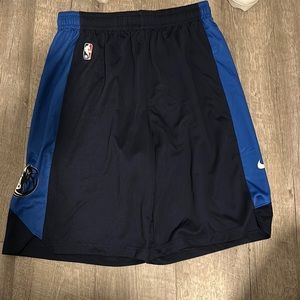 Dallas mavericks L tall shorts